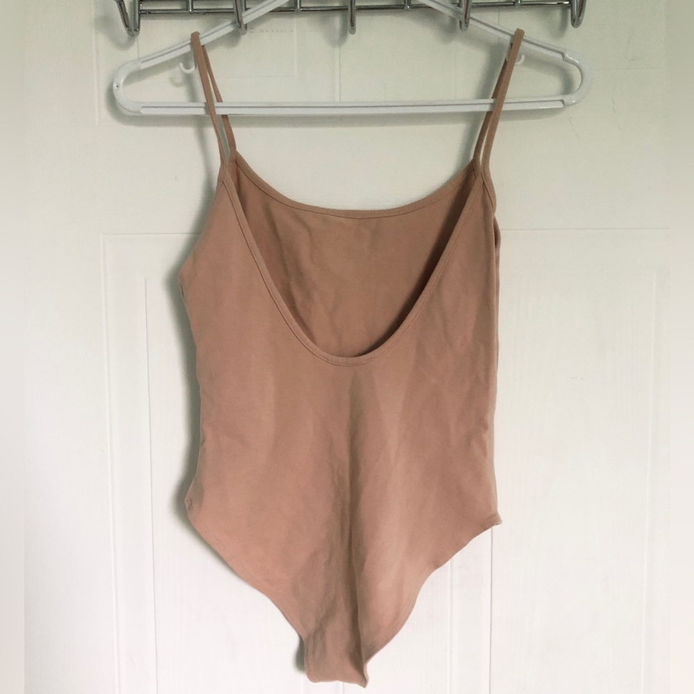 Backless bodysuit - Picture 2 of 2